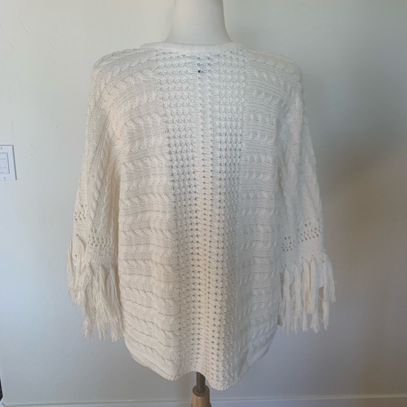 NWT Cabi Fiesta Poncho - Picture 5 of 6